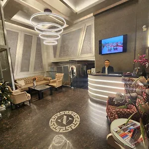 4* Hotel Nanda