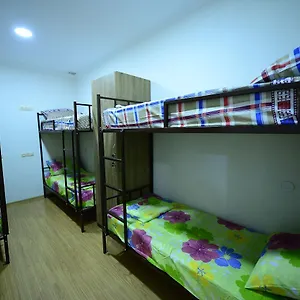 https://hostel-17.alltbilisihotels.com